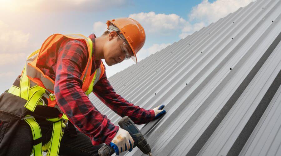 Professional Emergency Roof Repairs services in Baldwin, MI